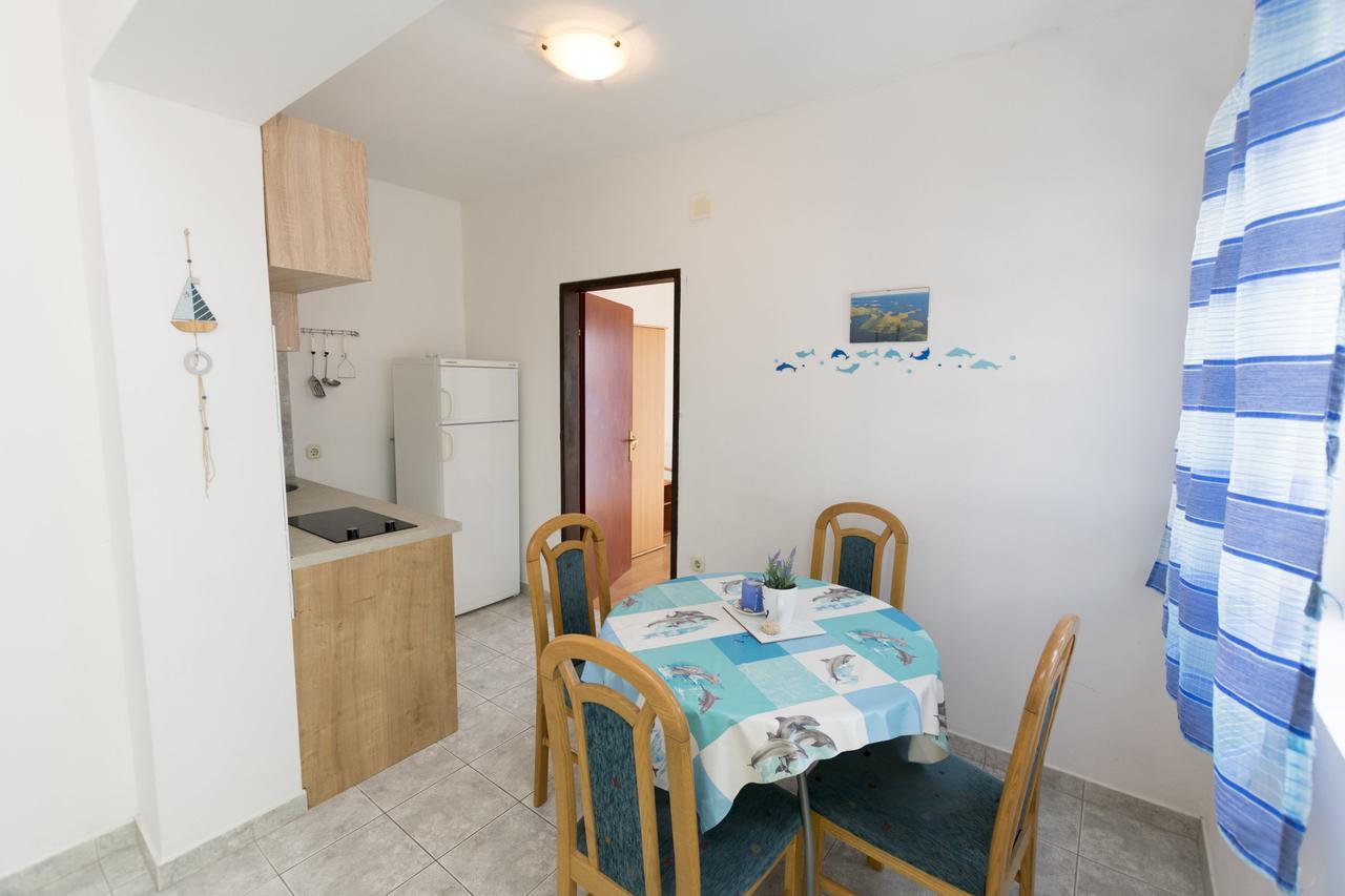פרימוסטן Apartments Ksenija מראה חיצוני תמונה