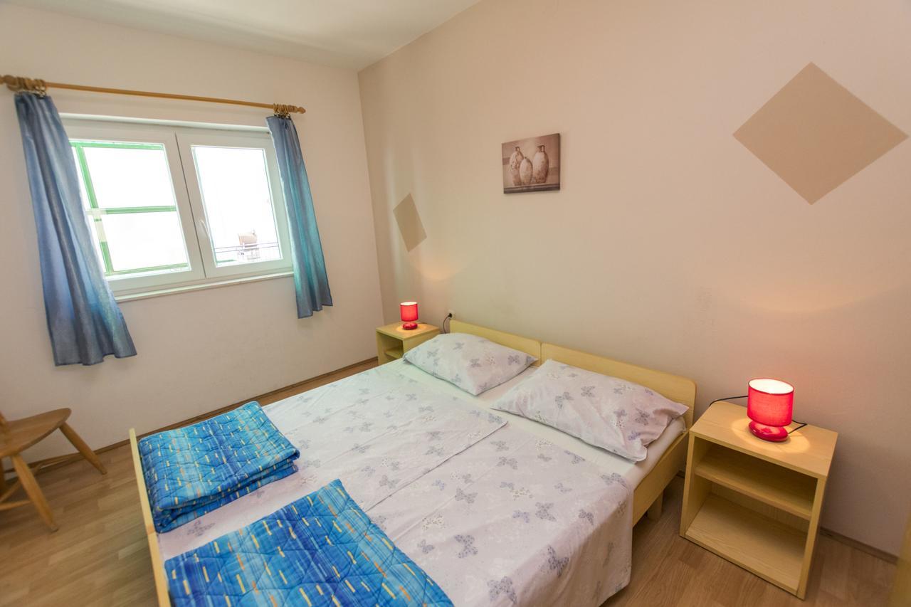 פרימוסטן Apartments Ksenija מראה חיצוני תמונה